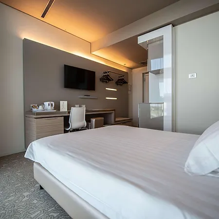 Western Net Tower Ξενοδοχείο 4*